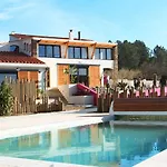 Asinerie Kuleni 3* Ponteilla