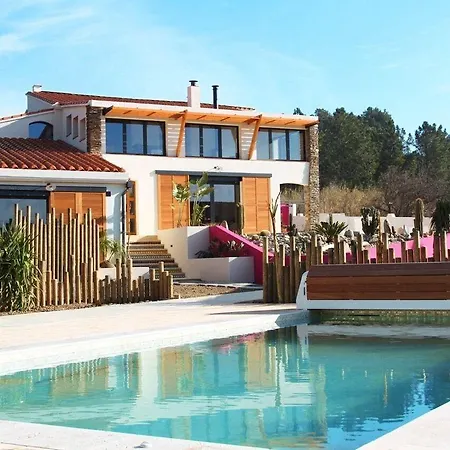 Asinerie Kuleni 3* Ponteilla