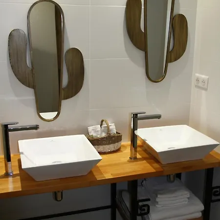 Asinerie Kuleni 3* Ponteilla