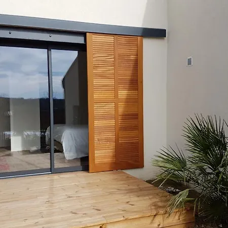 Asinerie Kuleni Ponteilla